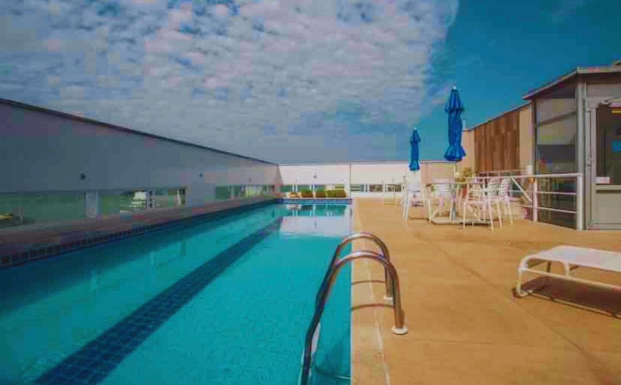 Flat Exclusivo No Hotel Ramada Macae, Smartv, Wifi 512Mbps, Piscina E Garagem 外观 照片